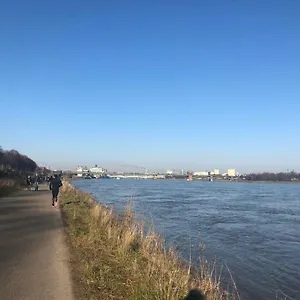 Apartment Rheinblick Sommershof, Köln